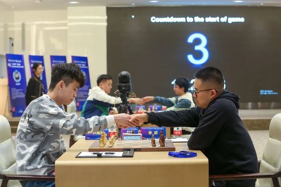 “对于那些豪门球队来说，他们可能已经习惯了这一点，但对我们来说这是一种全新的体验。